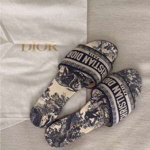 Dior Women's Navy and Cream Sandals